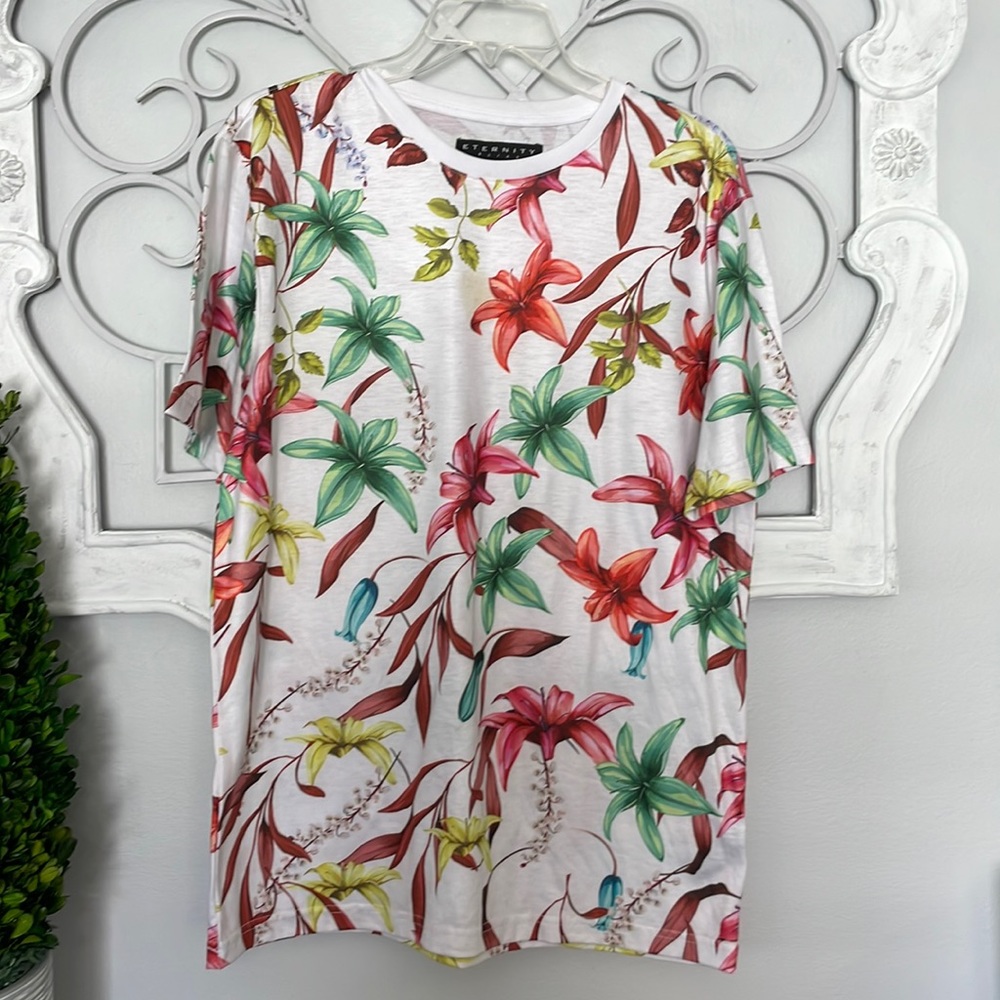 Eternity Floral Top  Size Medium Unisex